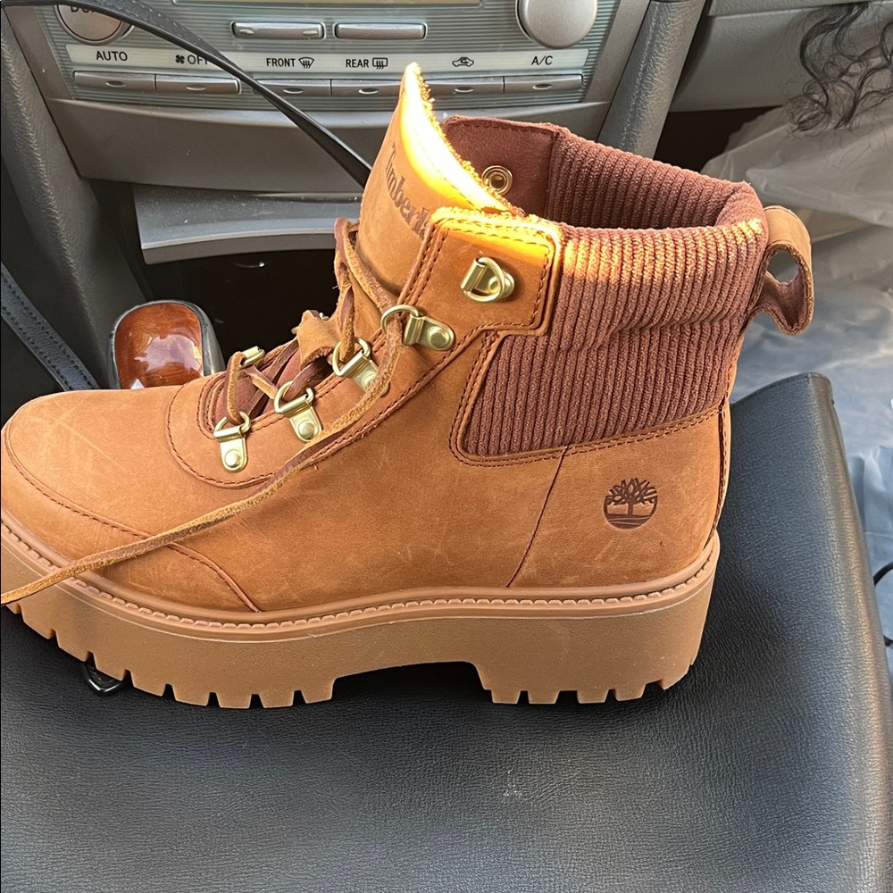 Timberla stone street hiker boots very light